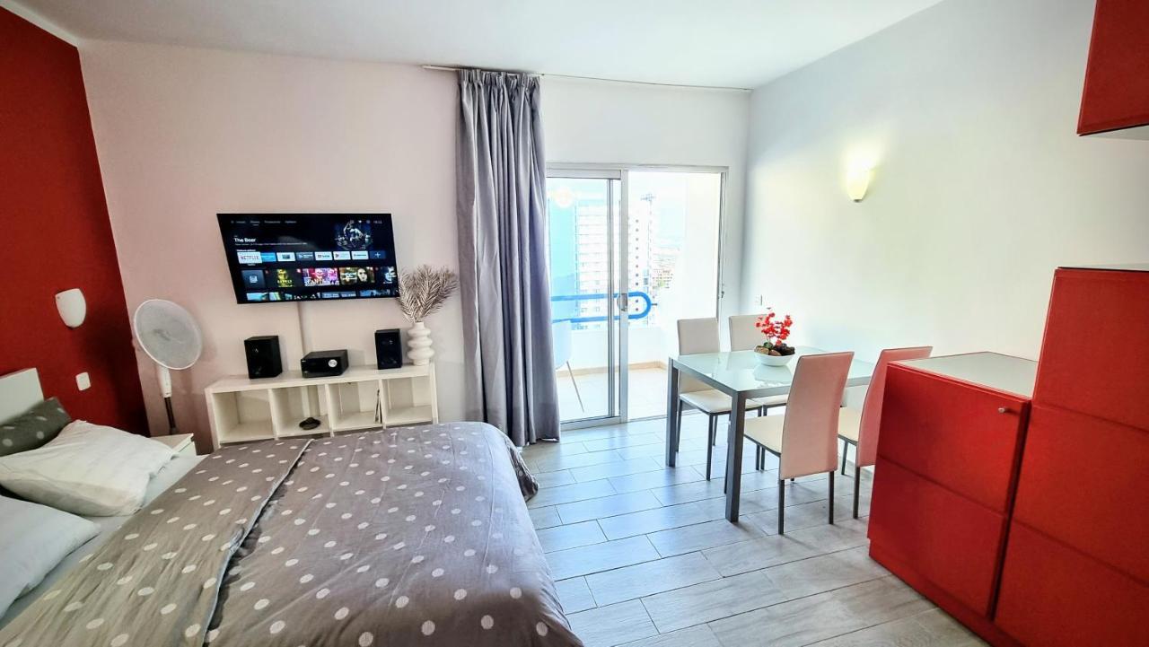 אדחה Stunning Studio With A Sea View And Pool, Paraiso Del Sur 1309 מראה חיצוני תמונה