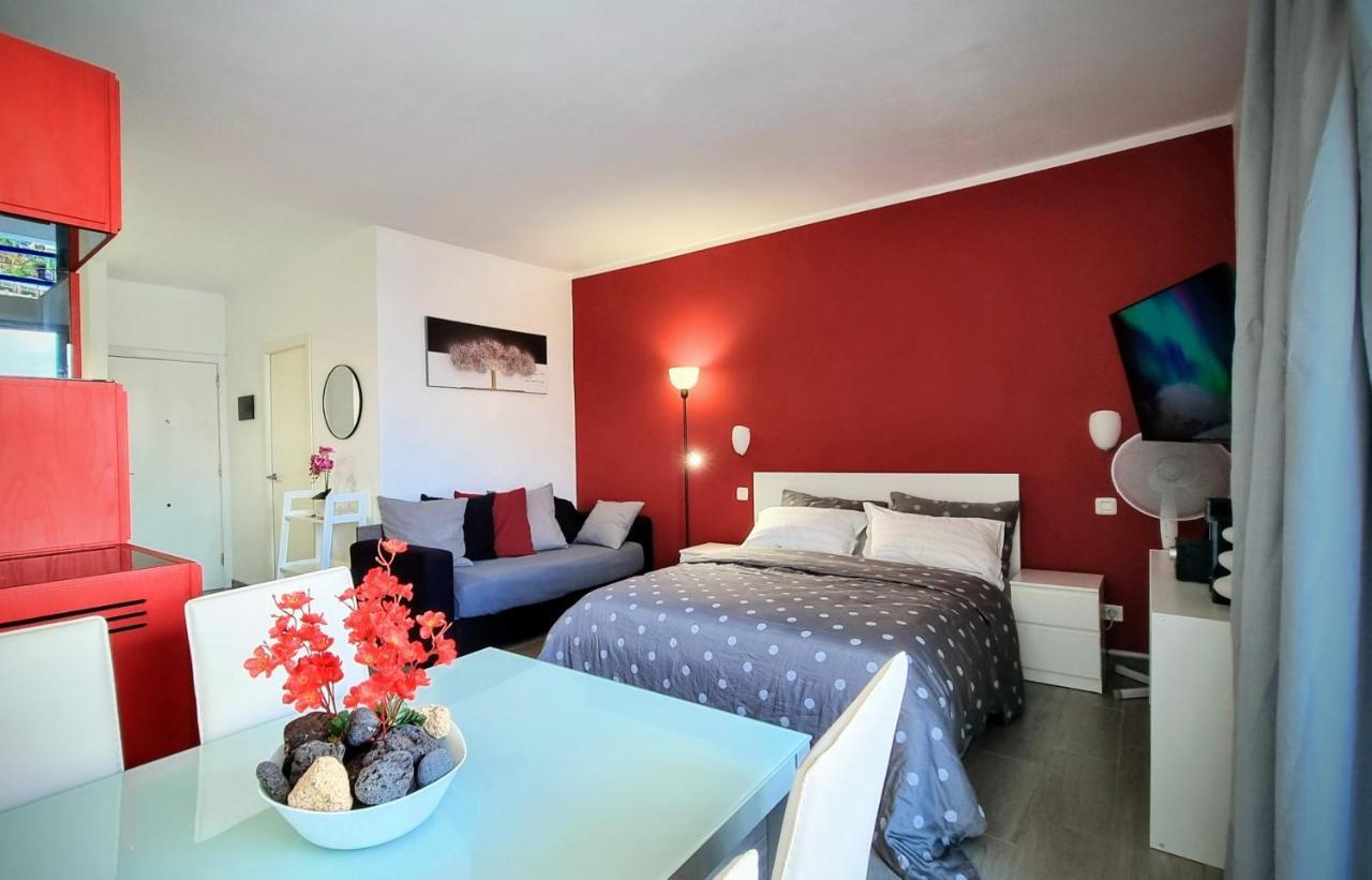 אדחה Stunning Studio With A Sea View And Pool, Paraiso Del Sur 1309 מראה חיצוני תמונה